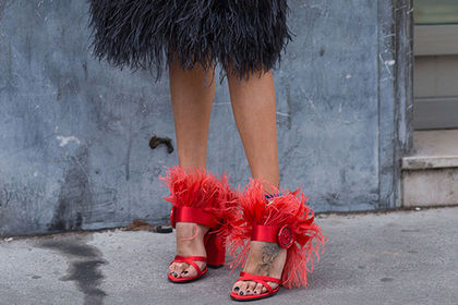 из Интернета