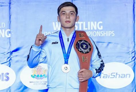 Кыргызстанец Жанторо Мирзалиев стал чемпионом мира по&nbsp;борьбе (U&nbsp;20) 