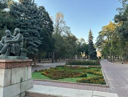 Реконструкция сквера Айтматова: знаменитый вазон из&nbsp;цветов демонтировали 