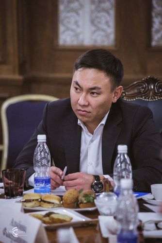 из социальных сетей