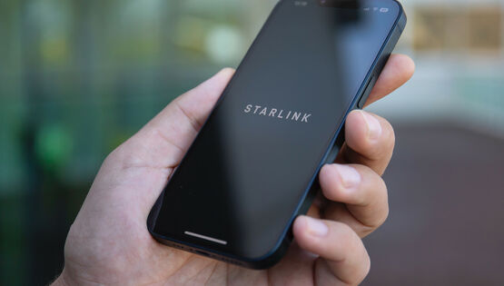 Илон Маск может выпустить смартфон с&nbsp;поддержкой Starlink 