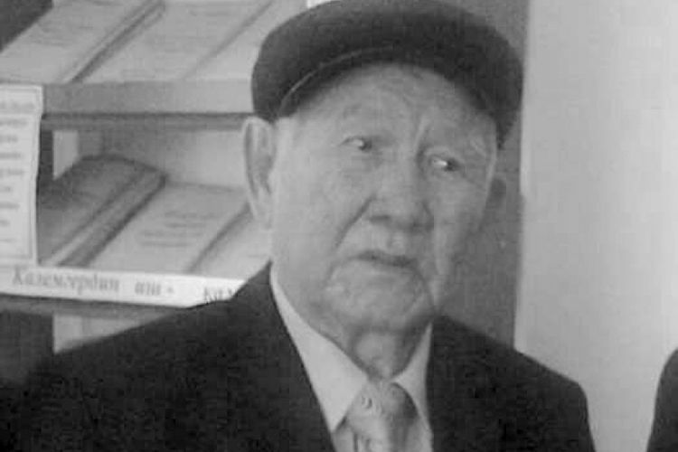 из архива семьи Мырзабека Тойбаева