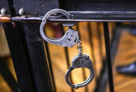 Лжесотрудники спецслужб выманили миллионы сомов: в&nbsp;Бишкеке поймали мошенников 