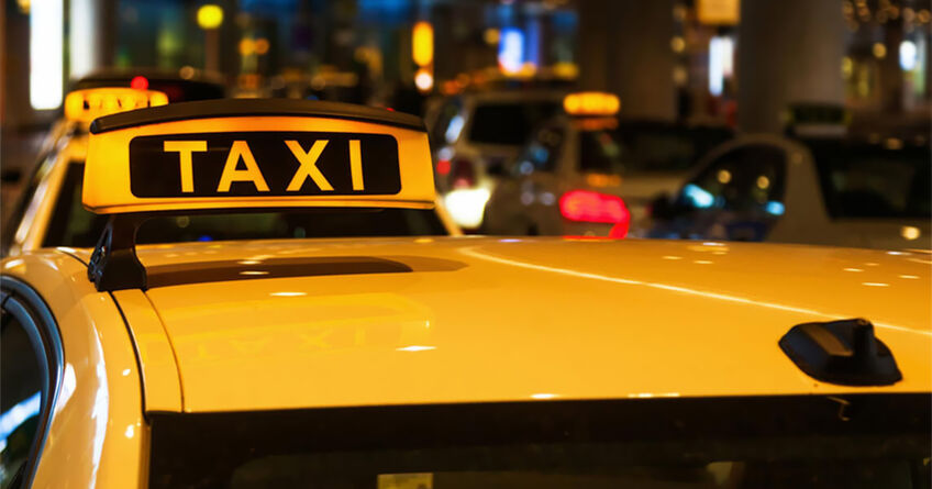 Таксистам напомнили: без подачи документов до&nbsp;1&nbsp;декабря лицензии не&nbsp;будет 