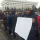 Фото ИА «24-kg.com». Торговцам удалось передать свои требования депутатам парламента