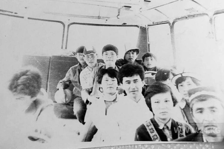 из семейного архива Омурбека Текебаева