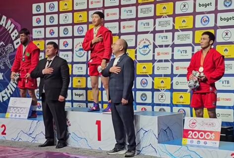 Чемпионат мира по&nbsp;самбо. Кыргызстанец Даниэль Асеков завоевал золото 