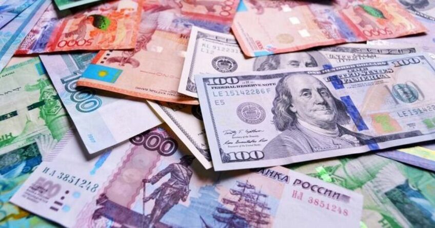 Евро и&nbsp;российский рубль подорожали. Курс валют на&nbsp;27&nbsp;октября 