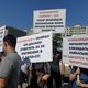 Фото 24-kg.com. В Бишкеке проходит митинг против Алмазбека Атамбаева