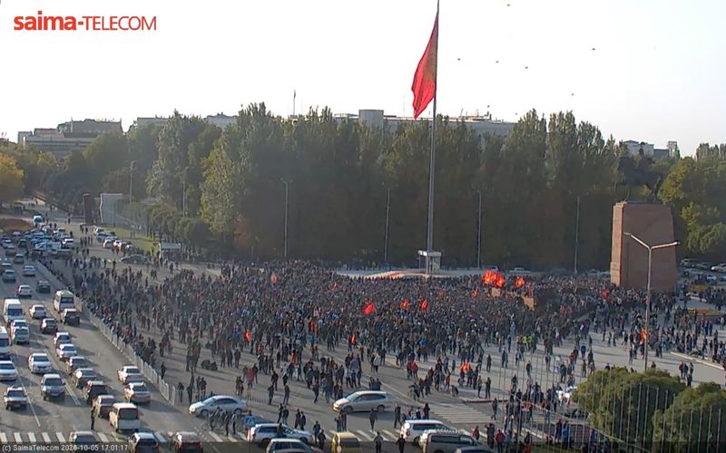 скриншот с веб-камеры на площади Ала-Тоо